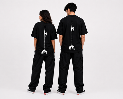 Make a bold statement with this premium Spider Graphic Oversized T-Shirt, designed for those who love modern streetwear and standout fashion.